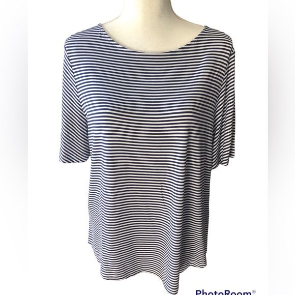 Tommy Bahama Navy and White Stripe Top - Picture 1 of 7